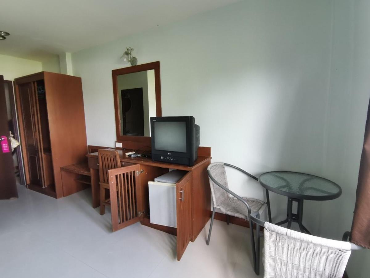 Отель Oyo 616 Bonita House Samui Бопхут Экстерьер фото